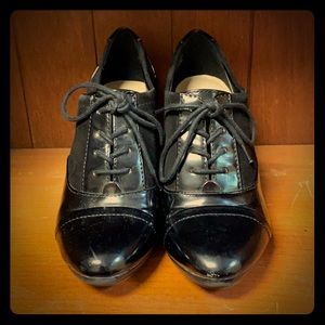 Anne Klein Vintage Lace Heels